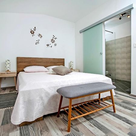 Paola Cozy Apartment Rovinj Exterior foto